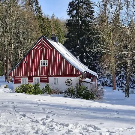 Enjoyharrachov - Atraktivni Slunny Klimatizovany Apartman 14 V Centru Harrachova Se Saunou, Parkovanim, Wifi-Wlan, Sat, Herni Konzoli, Pc S Win 10, Netflix Zdarma A Moznosti Dobijeni Auta S Jedinecnym Vyhledem Na Certovu Horu Se Skokanskymi Mustky Exterior photo